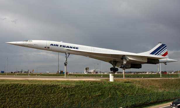 Lawsuit Filed by Detained Concorde Watcher Proceeds