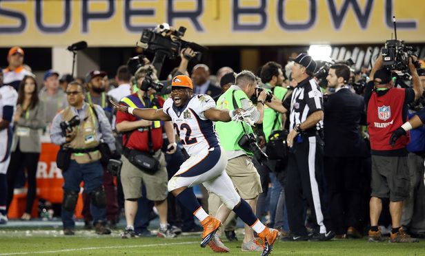 NFL AP Can't Shake Photographers' Unfair Contract Suit Judge Rules